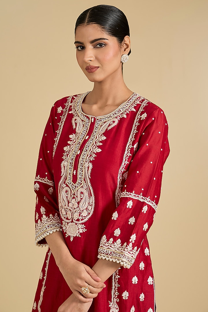 Red Silk Chanderi Pearl Embroidered Kurta Set by Sheetal Batra at Pernia's Pop Up Shop