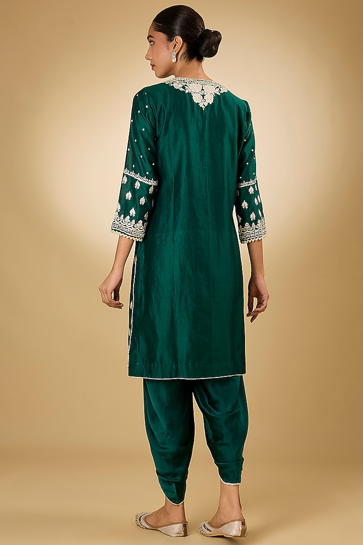 Green Pure Silk Chanderi Parsi Gara Embroidered Kurta Set by Sheetal Batra at Pernia's Pop Up Shop