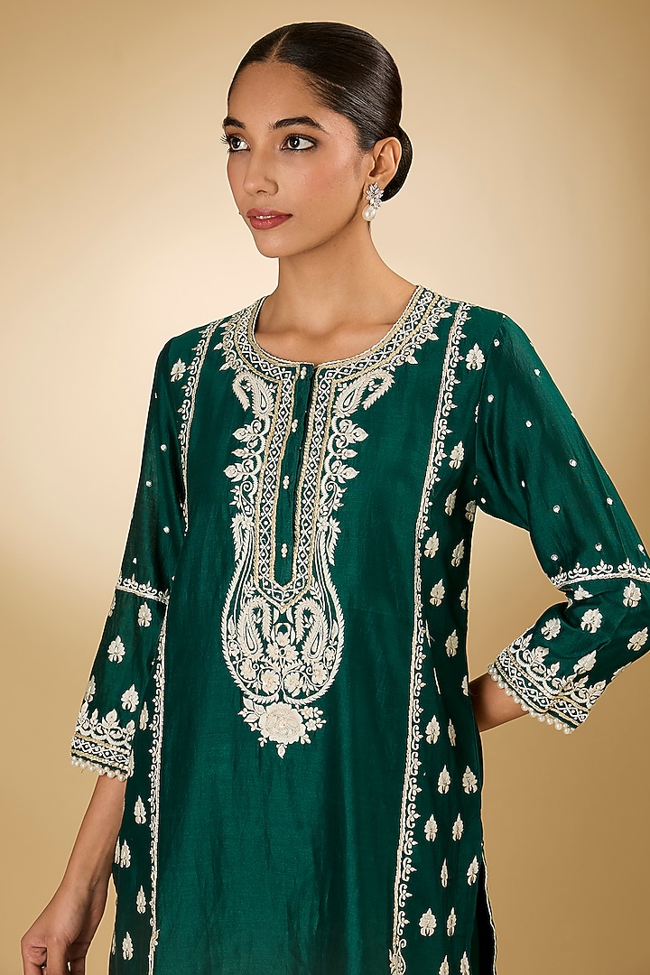 Green Pure Silk Chanderi Parsi Gara Embroidered Kurta Set by Sheetal Batra at Pernia's Pop Up Shop