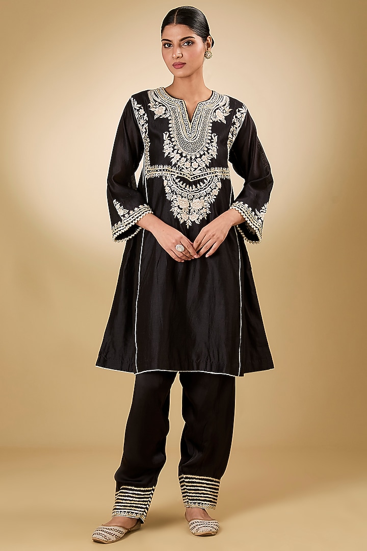 Black Pure Silk Chanderi Parsi Gara Embroidered Kurta Set by Sheetal Batra at Pernia's Pop Up Shop