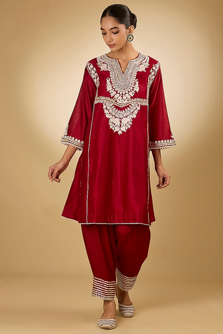 Red Pure Silk Chanderi Parsi Gara Embroidered Kurta Set by Sheetal Batra at Pernia's Pop Up Shop