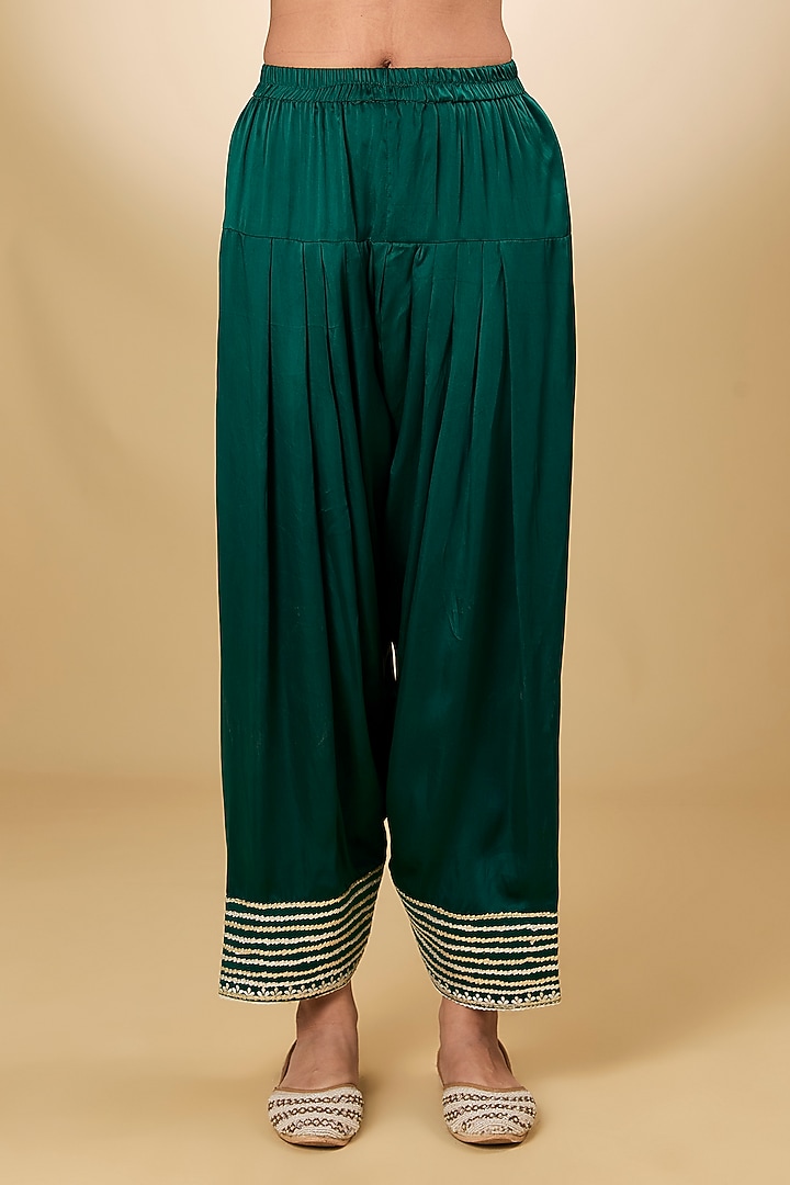 Green Pure Silk Chanderi Parsi Gara Embroidered Kurta Set by Sheetal Batra at Pernia's Pop Up Shop