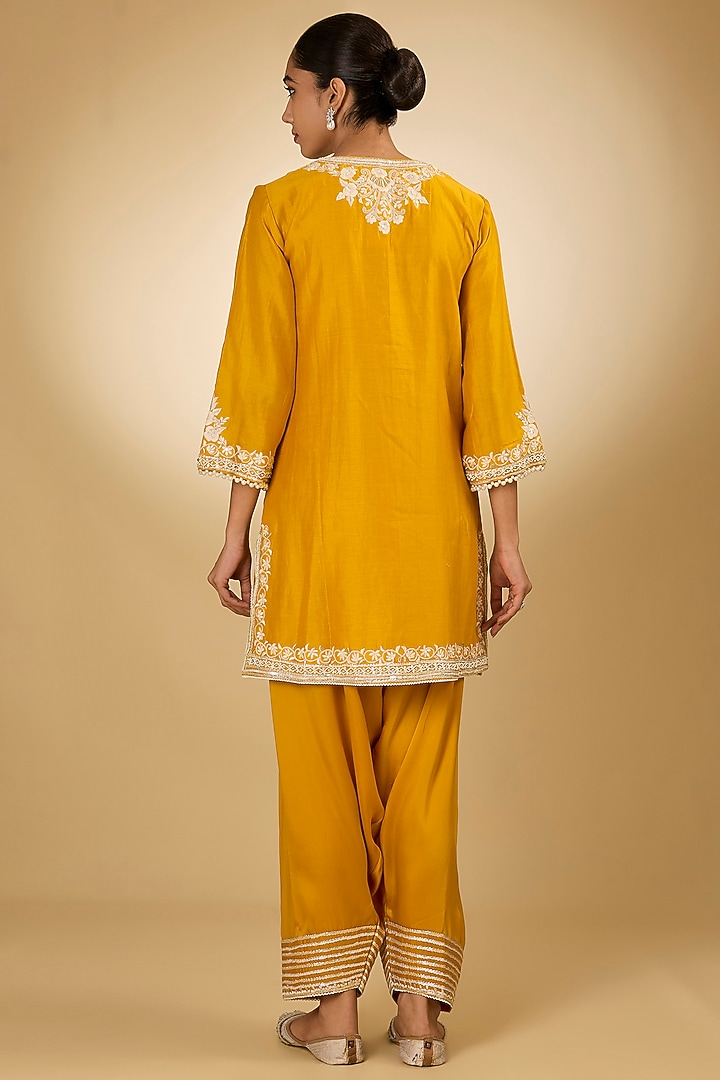 Yellow Pure Silk Chanderi Parsi Gara Embroidered A-Line Kurta Set by Sheetal Batra at Pernia's Pop Up Shop