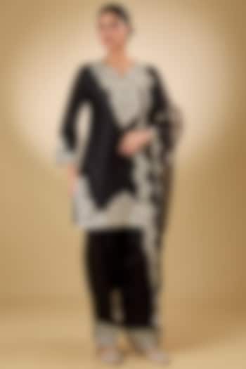 Black Pure Silk Chanderi Parsi Gara Embroidered A-Line Kurta Set by Sheetal Batra at Pernia's Pop Up Shop