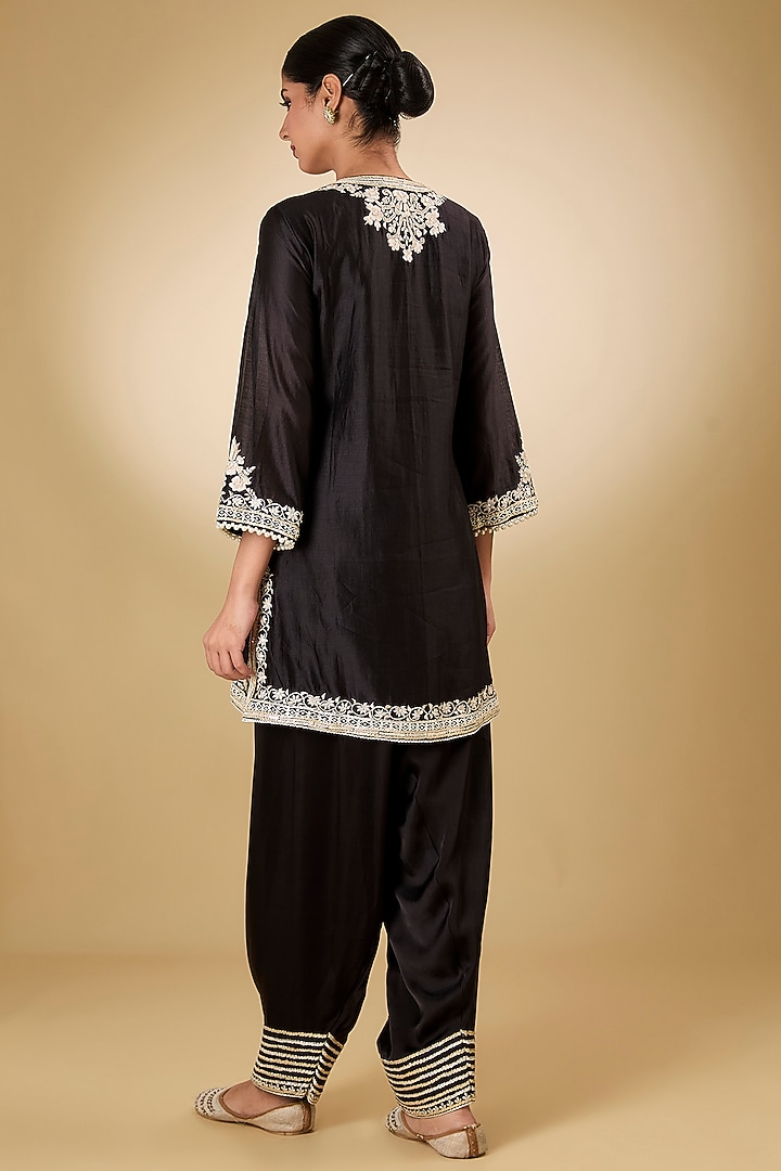 Black Pure Silk Chanderi Parsi Gara Embroidered A-Line Kurta Set by Sheetal Batra at Pernia's Pop Up Shop