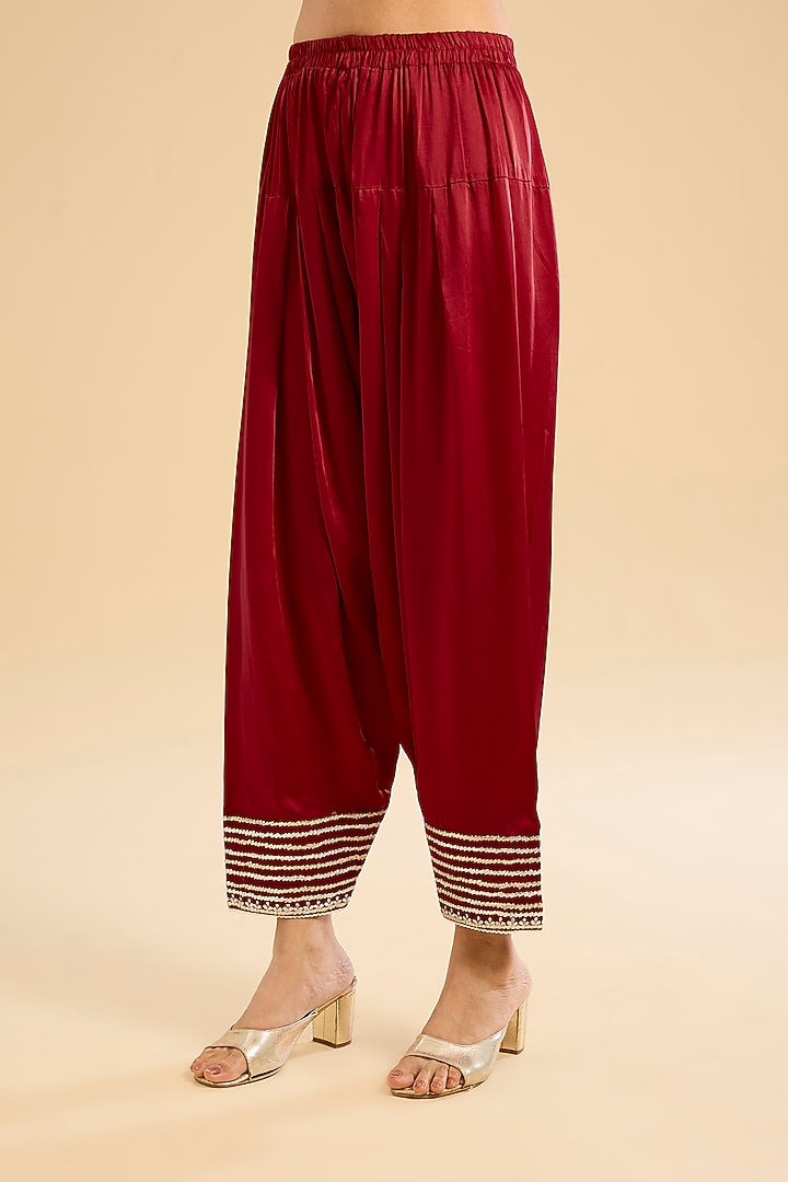 Deep Red Silk Chanderi Pearl Embroidered A-Line Kurta Set by Sheetal Batra at Pernia's Pop Up Shop