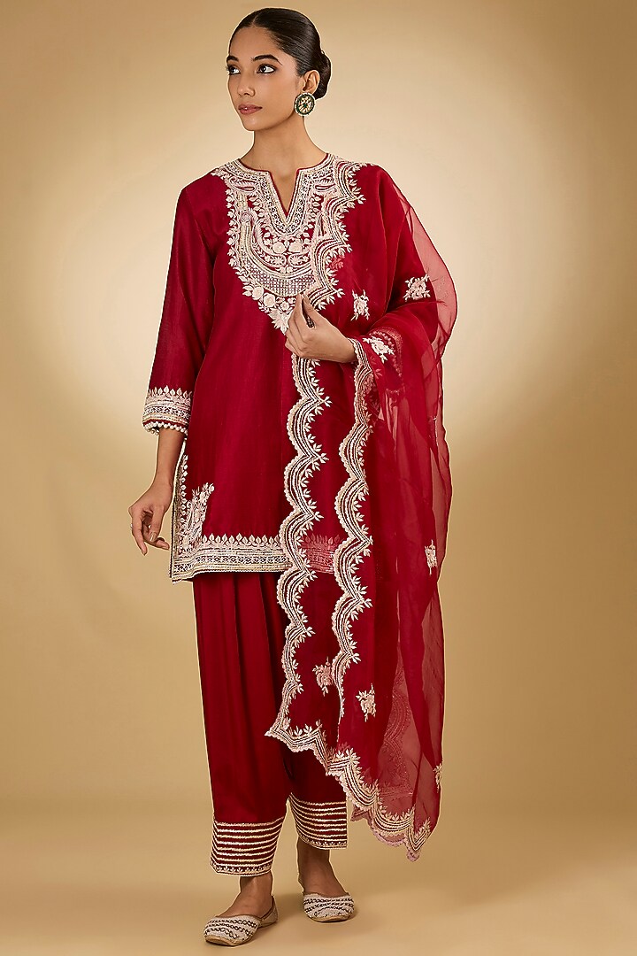 Red Pure Silk Chanderi Parsi Gara Embroidered A-Line Kurta Set by Sheetal Batra at Pernia's Pop Up Shop