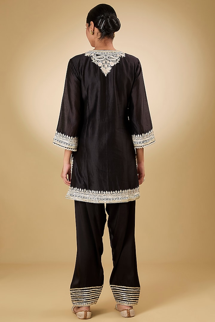 Black Pure Silk Chanderi Parsi Gara Embroidered A-Line Kurta Set by Sheetal Batra at Pernia's Pop Up Shop