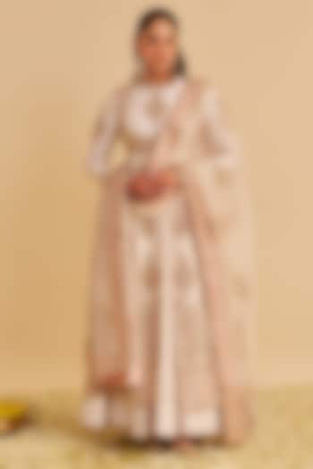 Daisy Ivory Silk Chanderi Zardosi Embroidered Bridal Anarkali Set by Sheetal Batra at Pernia's Pop Up Shop
