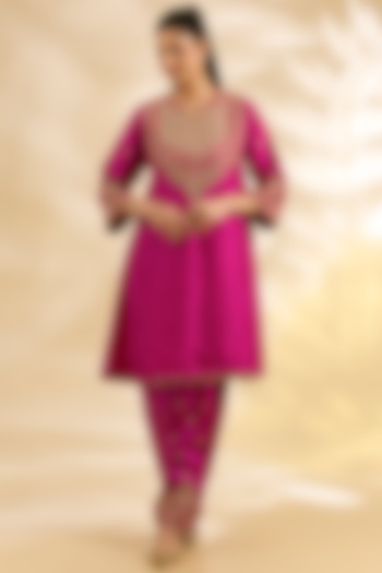 Hot Pink Silk Chanderi Embroidered Kurta Set by Sheetal Batra at Pernia's Pop Up Shop