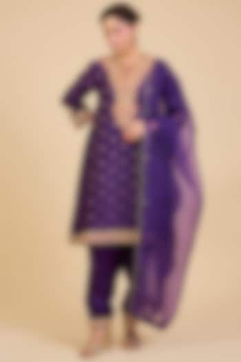 Deep Purple Silk Chanderi Banarasi Sequin Embroidered Kurta Set by Sheetal Batra at Pernia's Pop Up Shop