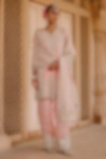 Peach Pink Pure Silk Chanderi Zardosi Embroidered Short Kurta Set by Sheetal Batra at Pernia's Pop Up Shop