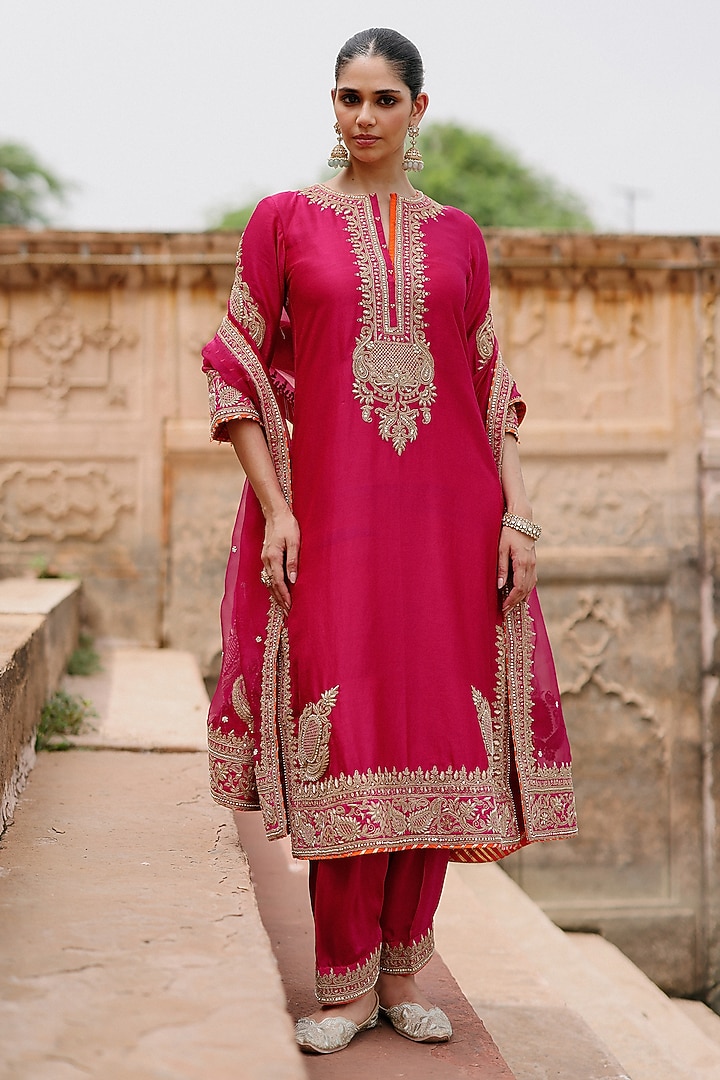 Hot Pink Pure Silk Chanderi Kashmiri Tilla Embroidered Kurta Set by Sheetal Batra at Pernia's Pop Up Shop