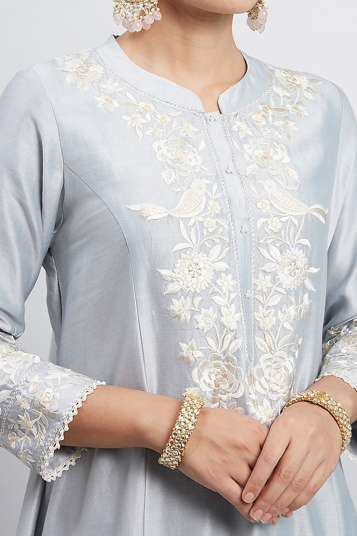 Teal Blue Princess-Cut Embroidered Kurta Set by Sheetal Batra at Pernia's Pop Up Shop