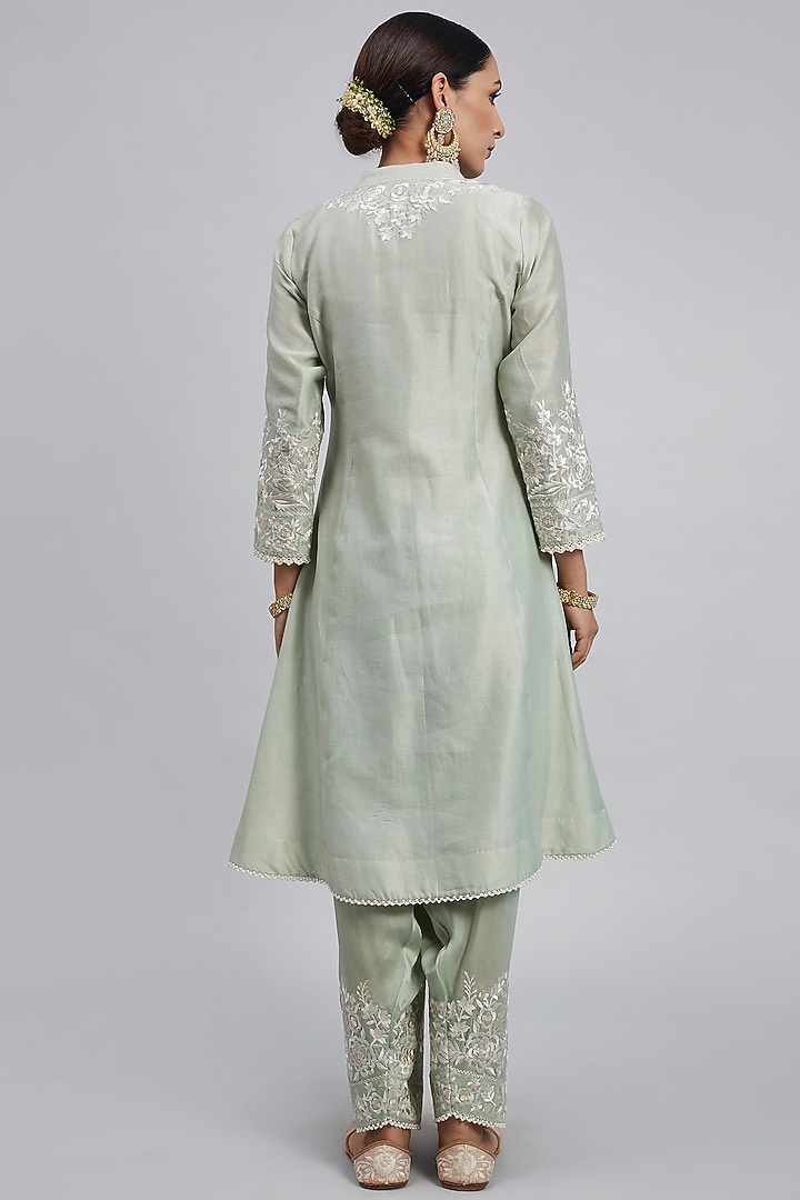 Mint Green Princess-Cut Embroidered Kurta Set by Sheetal Batra at Pernia's Pop Up Shop