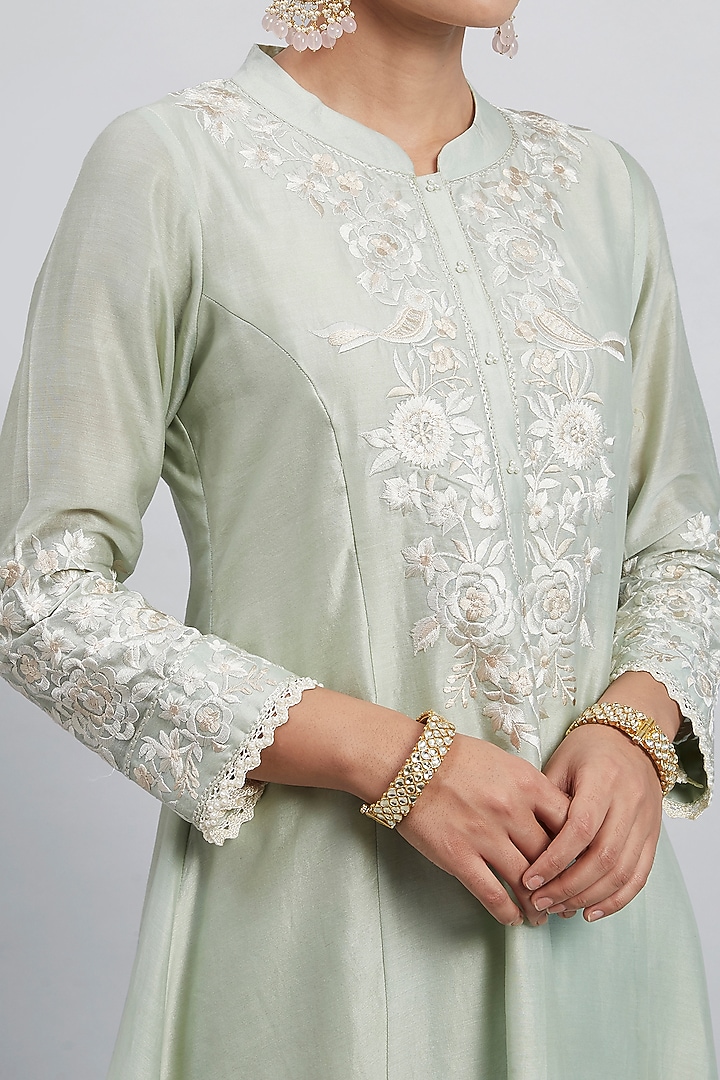 Mint Green Princess-Cut Embroidered Kurta Set by Sheetal Batra at Pernia's Pop Up Shop
