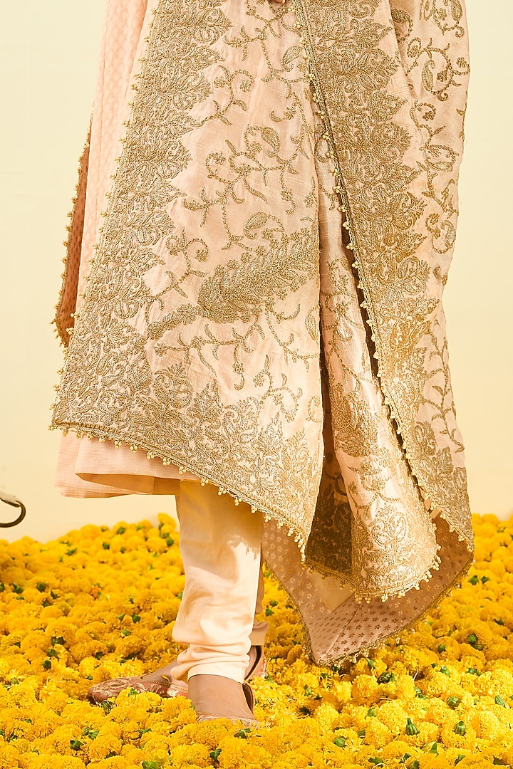 Rose Pink Dupatta With Embroidery by Sheetal Batra at Pernia's Pop Up Shop