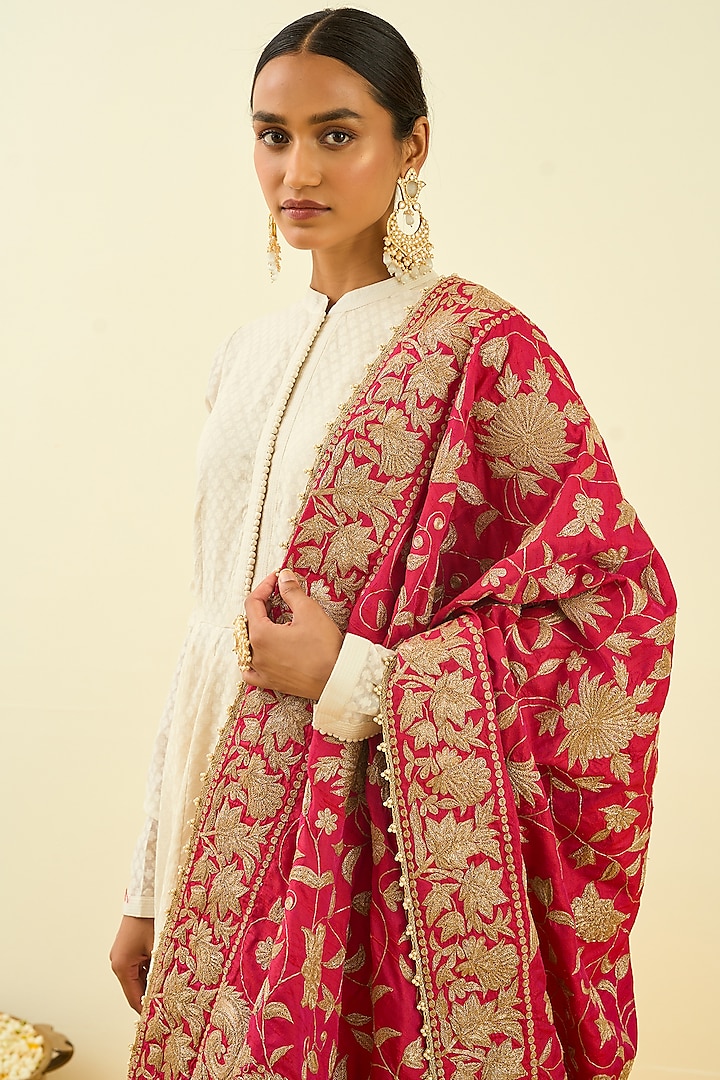 Hot Pink Embroidered Dupatta by Sheetal Batra at Pernia's Pop Up Shop