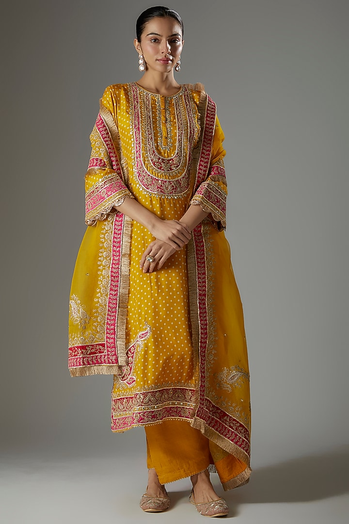 Yellow Upada Silk Kashmiri Tilla Embroidered & Bandhej Printed Kurta Set by Sheetal Batra at Pernia's Pop Up Shop
