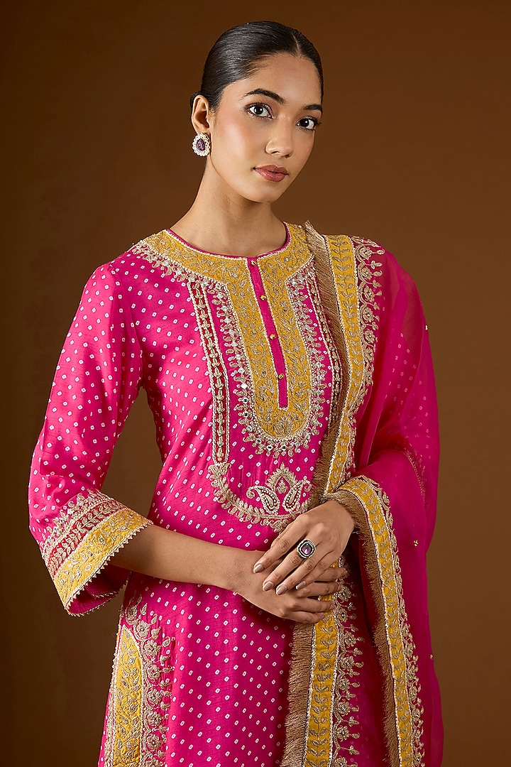 Pink Upada Silk Kashmiri Tilla Embroidered Kurta Set by Sheetal Batra at Pernia's Pop Up Shop