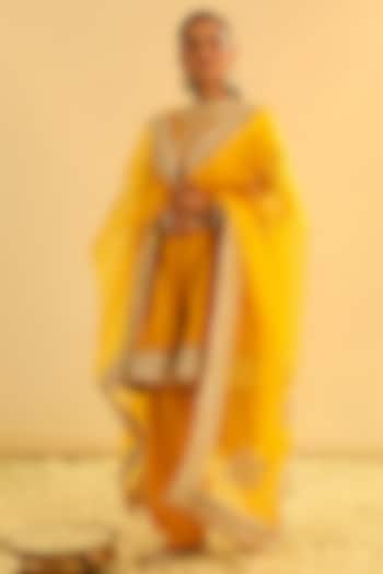 Mustard Silk Chanderi Kashmiri Tilla Embroidered Kurta Set by Sheetal Batra at Pernia's Pop Up Shop