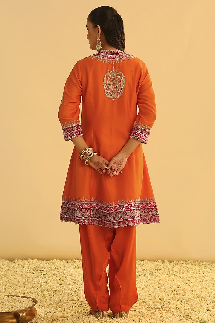Orange Silk Chanderi Kashmiri Tilla Embroidered A-Line Kurta Set by Sheetal Batra at Pernia's Pop Up Shop