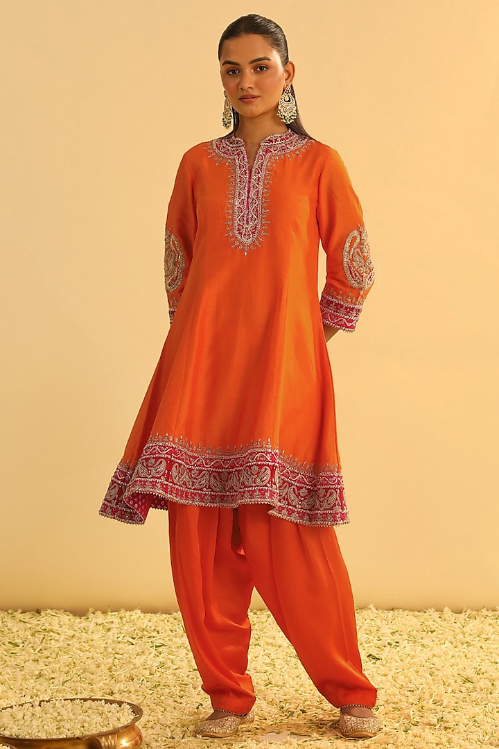 Orange Silk Chanderi Kashmiri Tilla Embroidered A-Line Kurta Set by Sheetal Batra at Pernia's Pop Up Shop