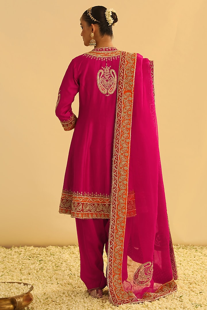 Hot Pink Silk Chanderi Kashmiri Tilla Embroidered A-Line Kurta Set by Sheetal Batra at Pernia's Pop Up Shop
