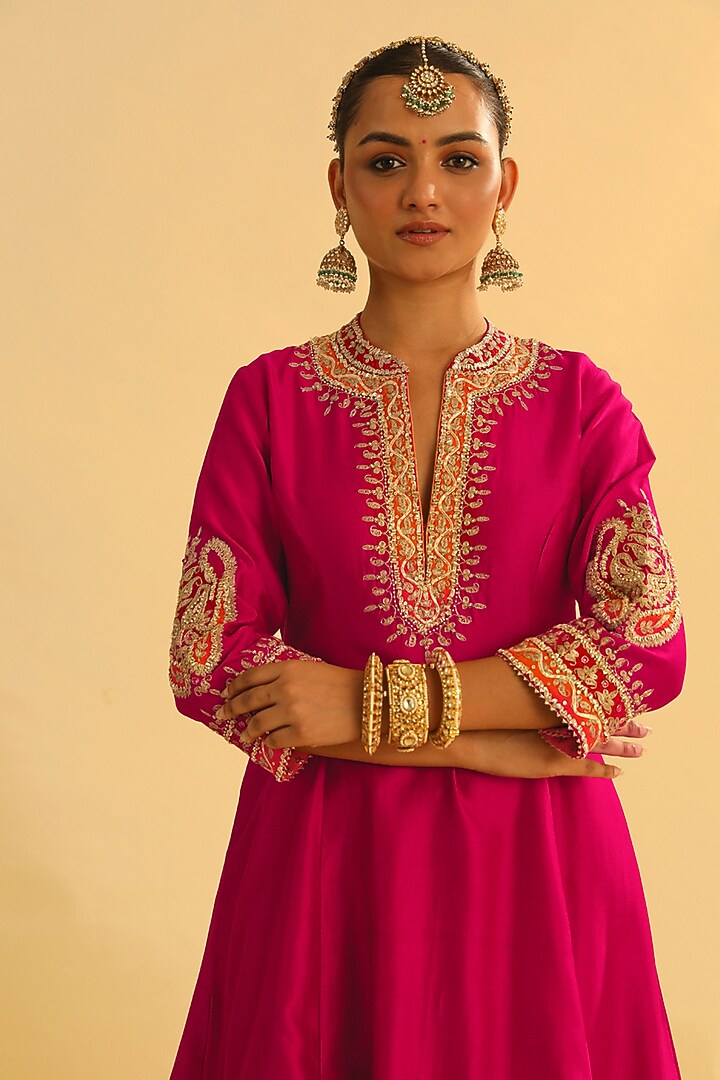 Hot Pink Silk Chanderi Kashmiri Tilla Embroidered A-Line Kurta Set by Sheetal Batra at Pernia's Pop Up Shop