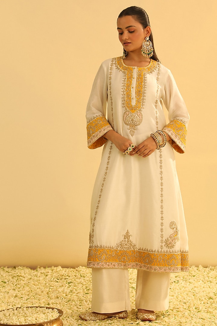 Daisy Ivory Silk Chanderi Kashmiri Tilla Embroidered Kurta Set by Sheetal Batra at Pernia's Pop Up Shop