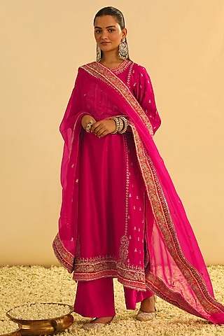 Hot Pink Silk Chanderi Kashmiri Tilla Embroidered Kurta Set by Sheetal Batra
