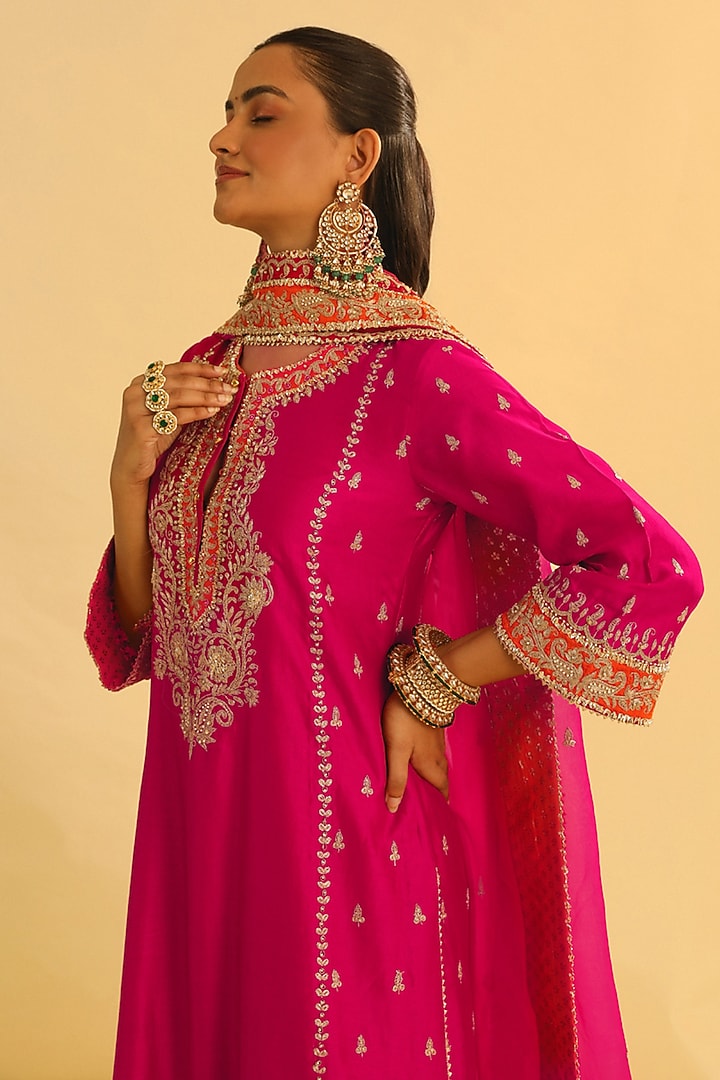 Hot Pink Silk Chanderi Kashmiri Tilla Embroidered Kurta Set by Sheetal Batra at Pernia's Pop Up Shop