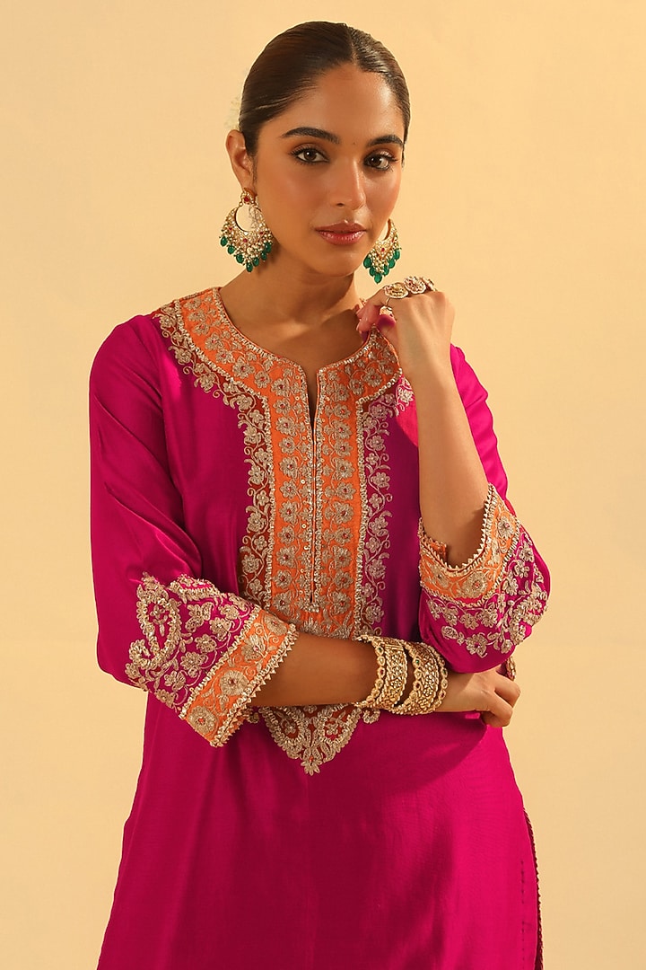 Hot Pink Silk Chanderi Kashmiri Tilla Embroidered Short Kurta Set by Sheetal Batra at Pernia's Pop Up Shop