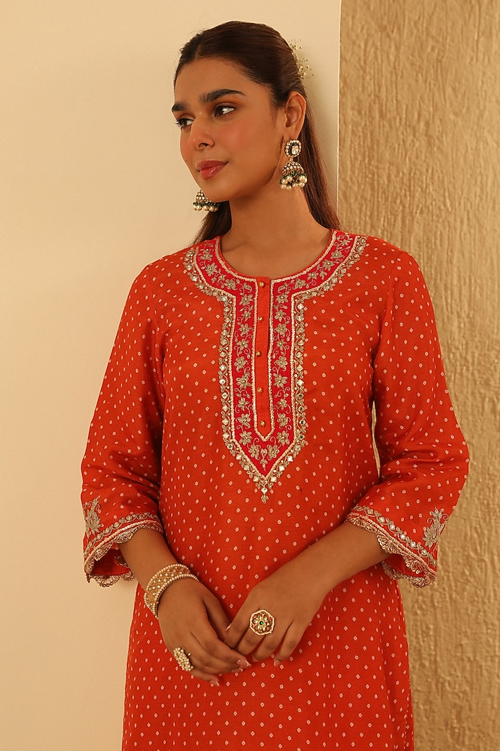 Orange Upada Silk Pearl Embellished Bandhej Short Kurta Set by Sheetal Batra at Pernia's Pop Up Shop