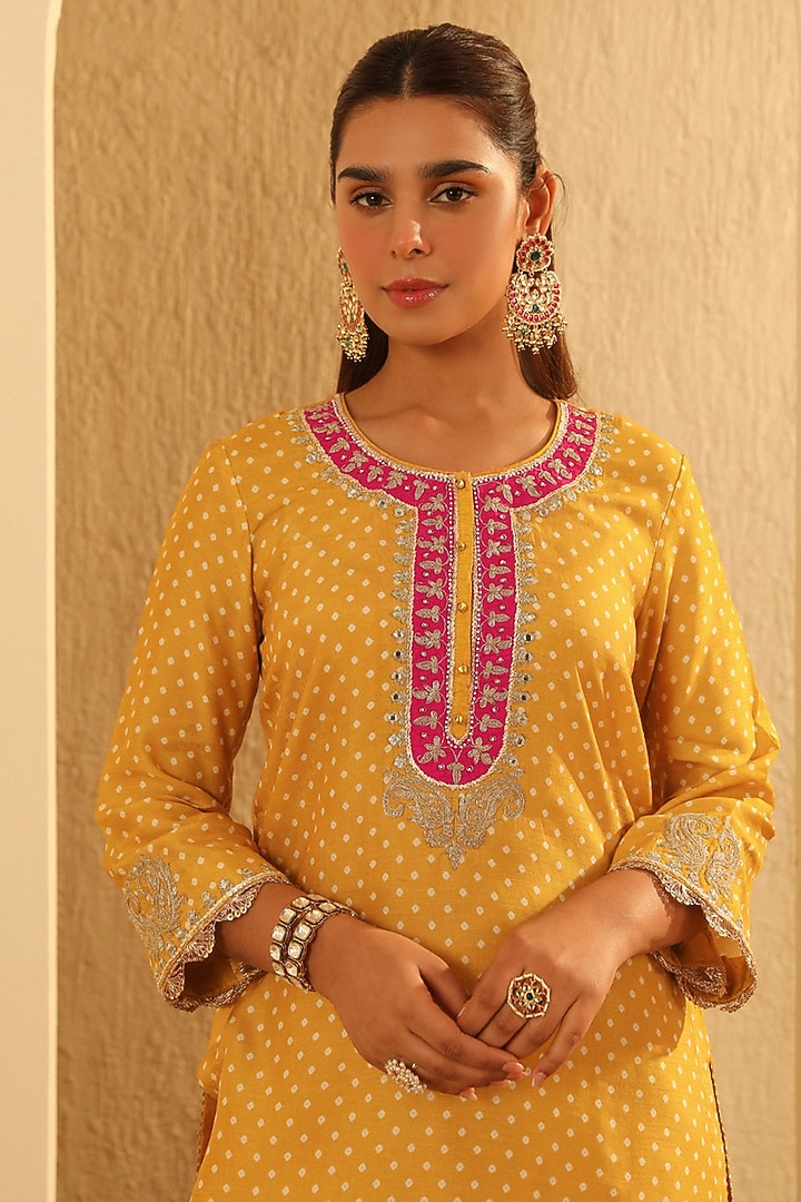 Mustard Upada Silk Pearl Embellished Bandhej Kurta Set by Sheetal Batra at Pernia's Pop Up Shop