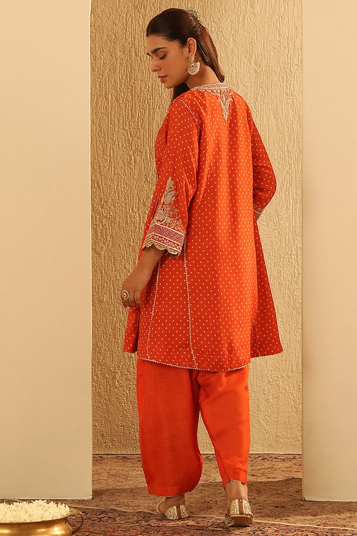 Orange Upada Silk Pearl Embellished Bandhej Short Choga Kurta Set by Sheetal Batra at Pernia's Pop Up Shop