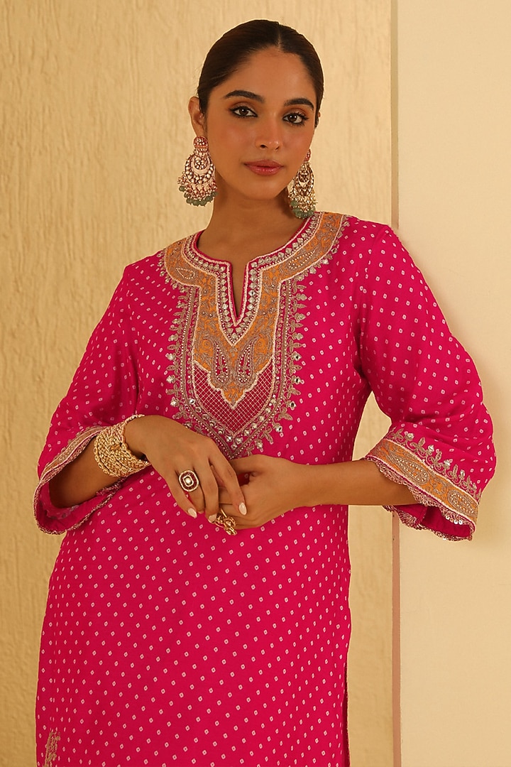 Hot Pink Upada Silk Pearl Embellished Bandhej Short Kurta Set by Sheetal Batra at Pernia's Pop Up Shop