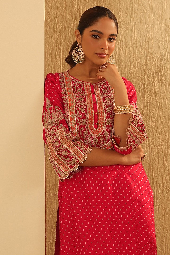 Red Upada Silk Pearl Embellished Bandhej Short Kurta Set by Sheetal Batra at Pernia's Pop Up Shop