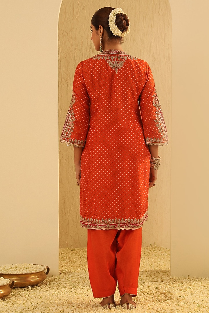 Orange Upada Silk Pearl Embellished Bandhej Short Kurta Set by Sheetal Batra at Pernia's Pop Up Shop