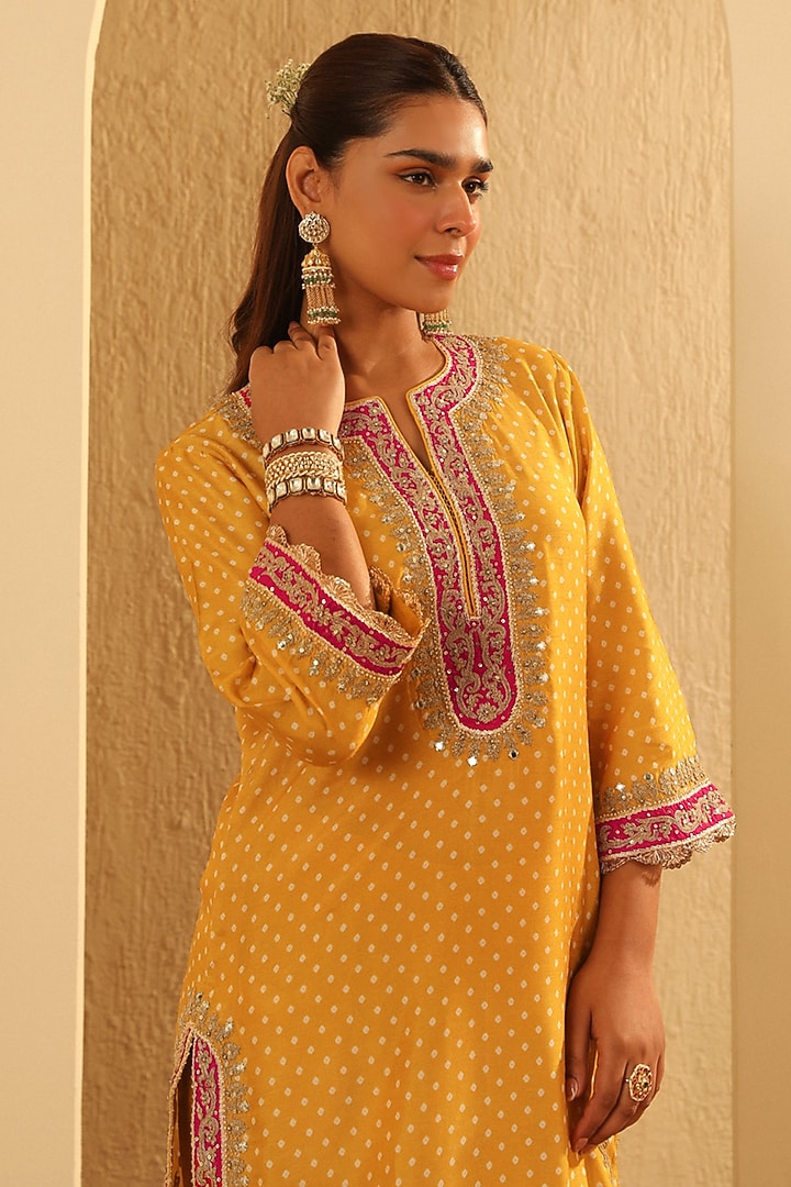 Mustard Upada Silk Sequin Embellished Bandhej Short Kurta Set by Sheetal Batra at Pernia's Pop Up Shop