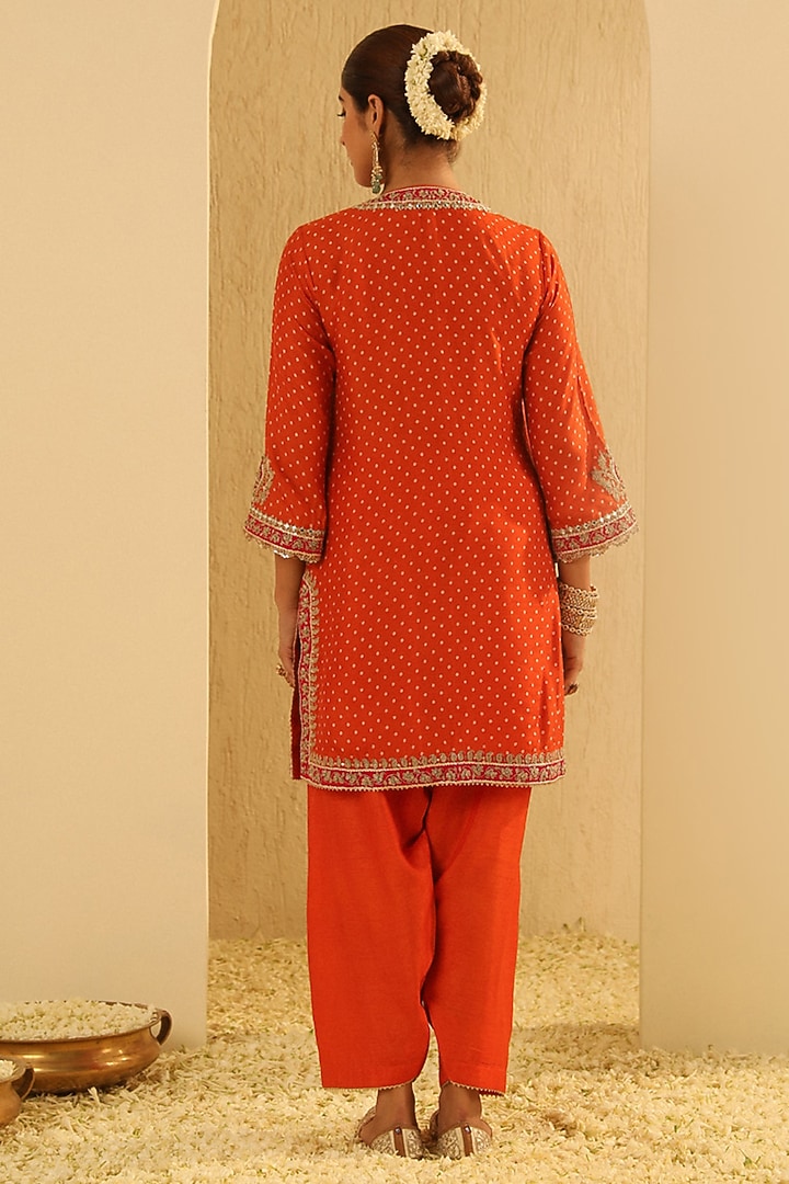 Orange Upada Silk Sequin Embellished Bandhej Short Kurta Set by Sheetal Batra at Pernia's Pop Up Shop