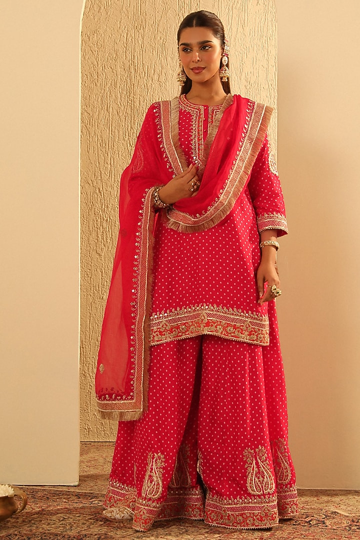 Red Upada Silk Kashmiri Tilla Embroidered Bandhej Wedding Sharara Set by Sheetal Batra at Pernia's Pop Up Shop