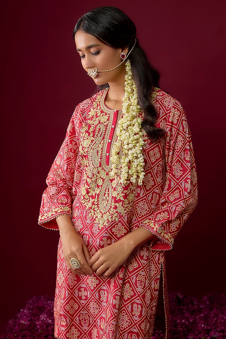 Deep Red Upada Silk Tilla Embroidered Kurta Set by Sheetal Batra at Pernia's Pop Up Shop