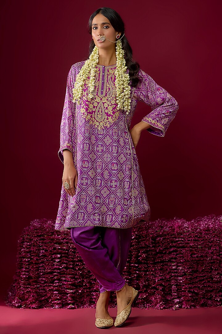 Purple Upada Silk Tilla Embroidered Kurta Set by Sheetal Batra at Pernia's Pop Up Shop