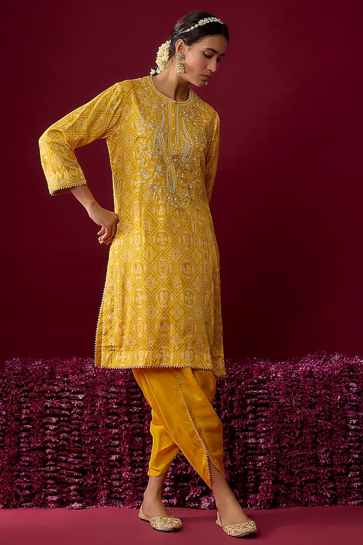 Mustard Yellow Upada Silk Tilla Embroidered Kurta Set by Sheetal Batra at Pernia's Pop Up Shop