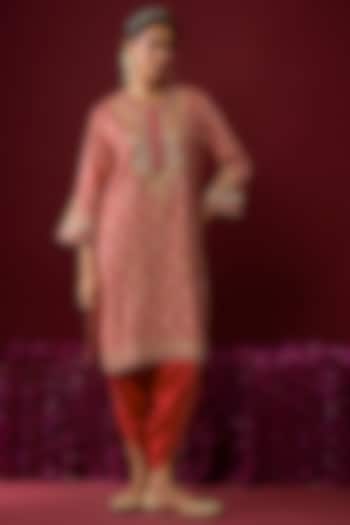 Deep Red Upada Silk Tilla Embroidered Kurta Set by Sheetal Batra at Pernia's Pop Up Shop