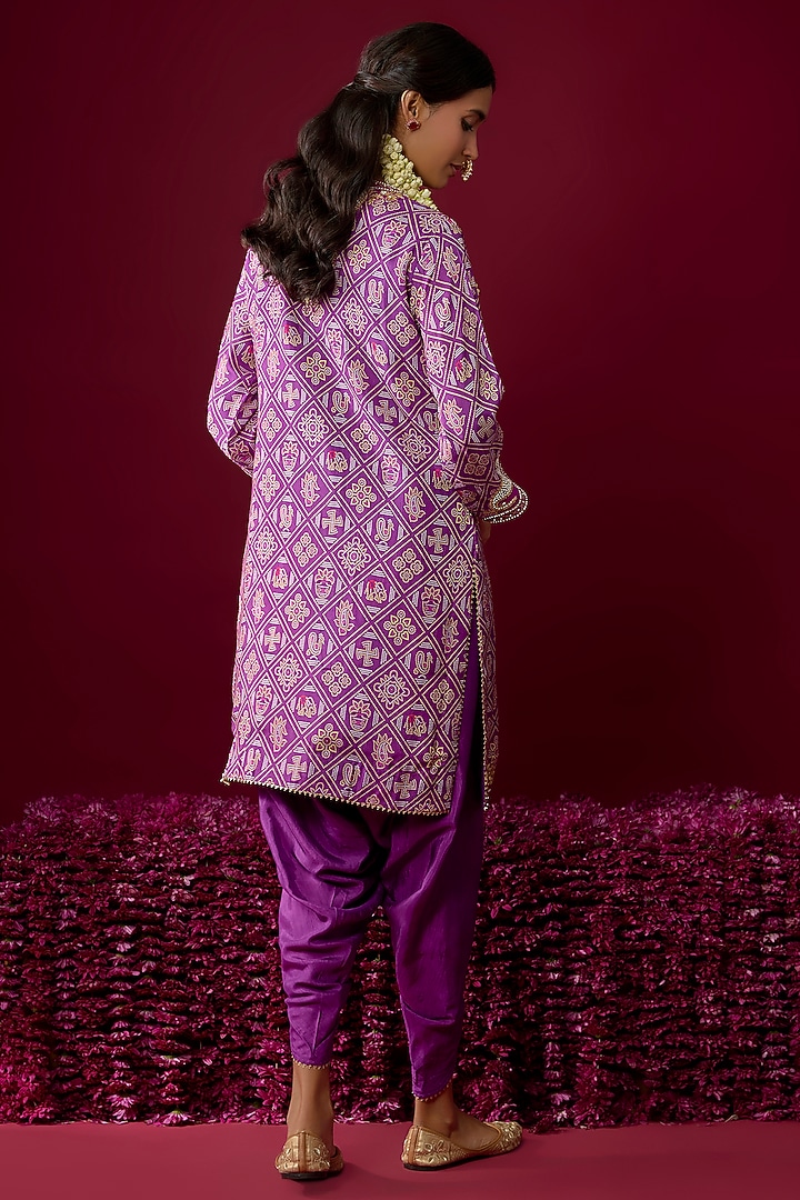 Purple Upada Silk Tilla Embroidered Kurta Set by Sheetal Batra at Pernia's Pop Up Shop