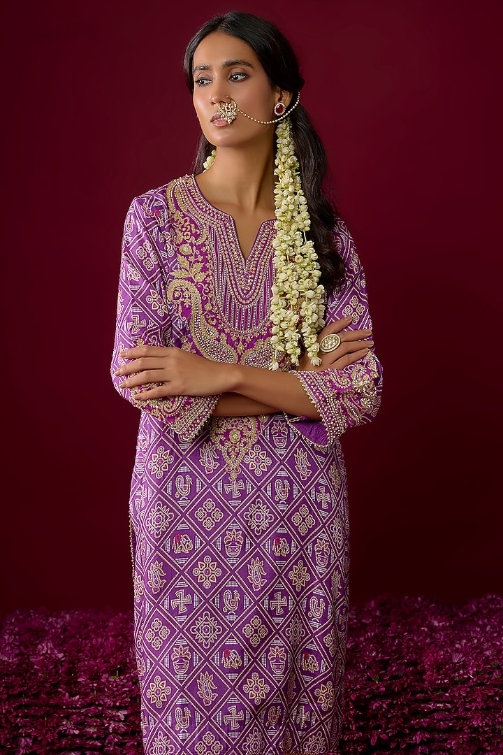 Purple Upada Silk Aari Tilla Embroidered Kurta Set by Sheetal Batra at Pernia's Pop Up Shop