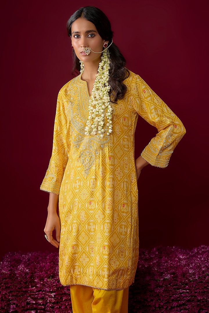Mustard Yellow Upada Silk Aari Tilla Embroidered Kurta Set by Sheetal Batra at Pernia's Pop Up Shop
