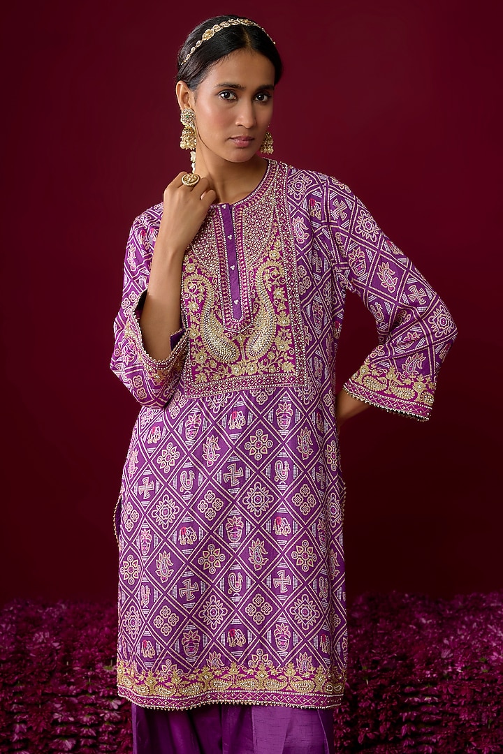 Purple Upada Silk Aari Tilla Embroidered Kurta Set by Sheetal Batra at Pernia's Pop Up Shop